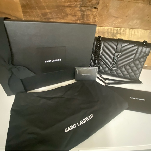 Saint Laurent Textured Mixed Matelasse (black) Triquilt Medium Monogram handbag - Picture 7 of 16